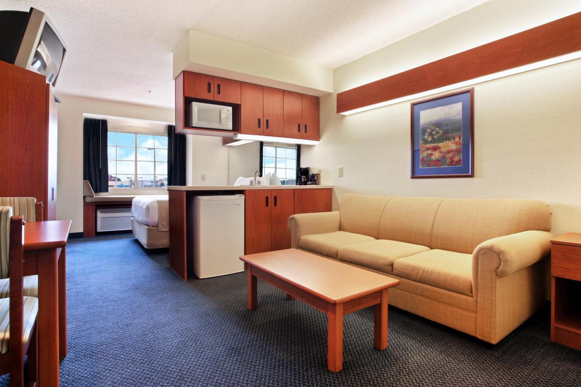 Rincon Inn And Suites Buitenkant foto
